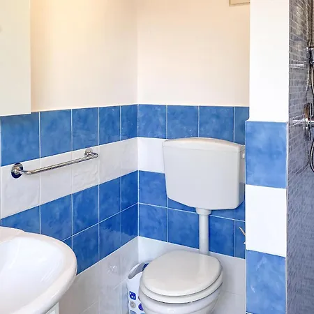 3 Bedroom Gorgeous Home In Ispica *
