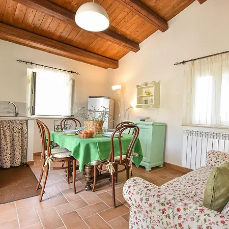 Holiday home Pet Friendly In With Wifi
